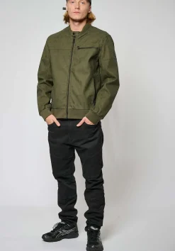 Kaporal Vestes<BIRAK