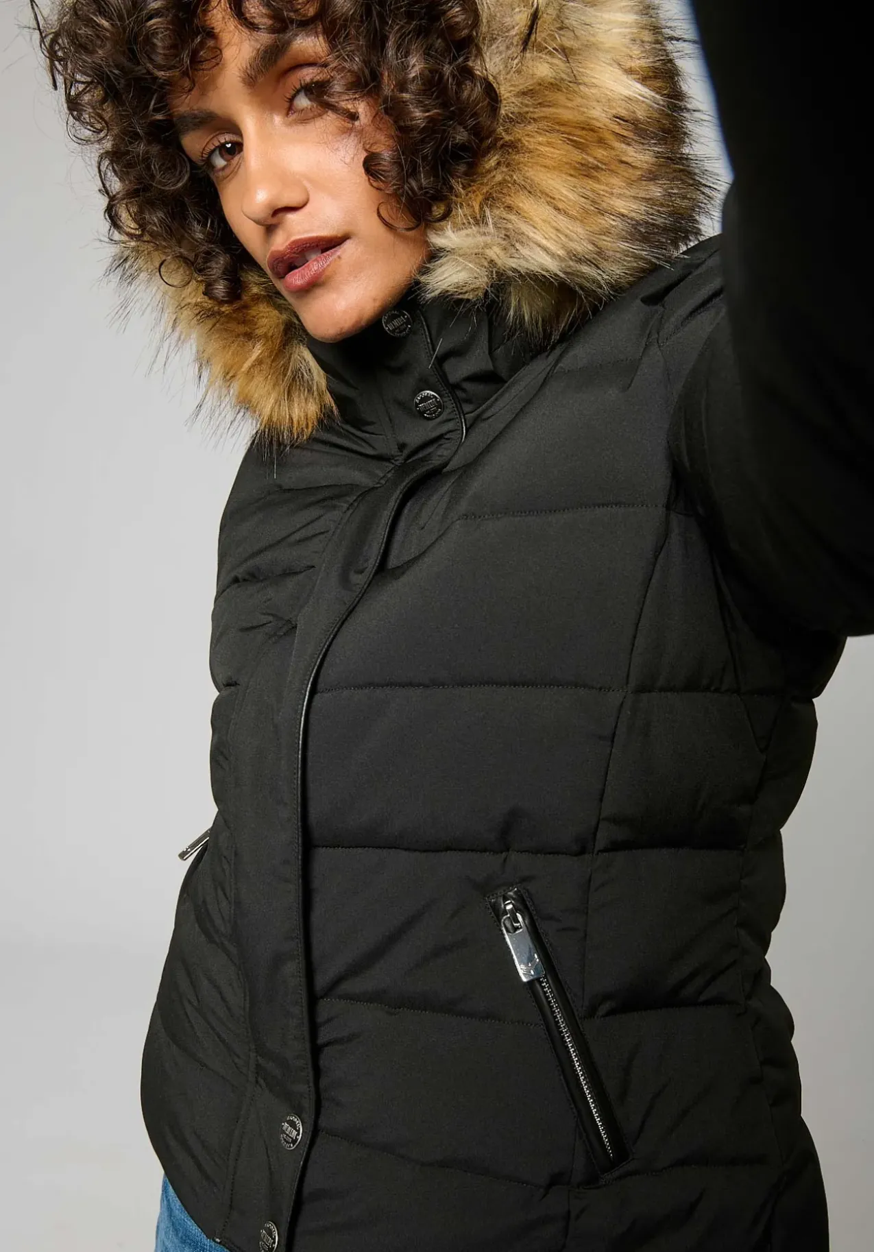 Kaporal Vestes<MABBY