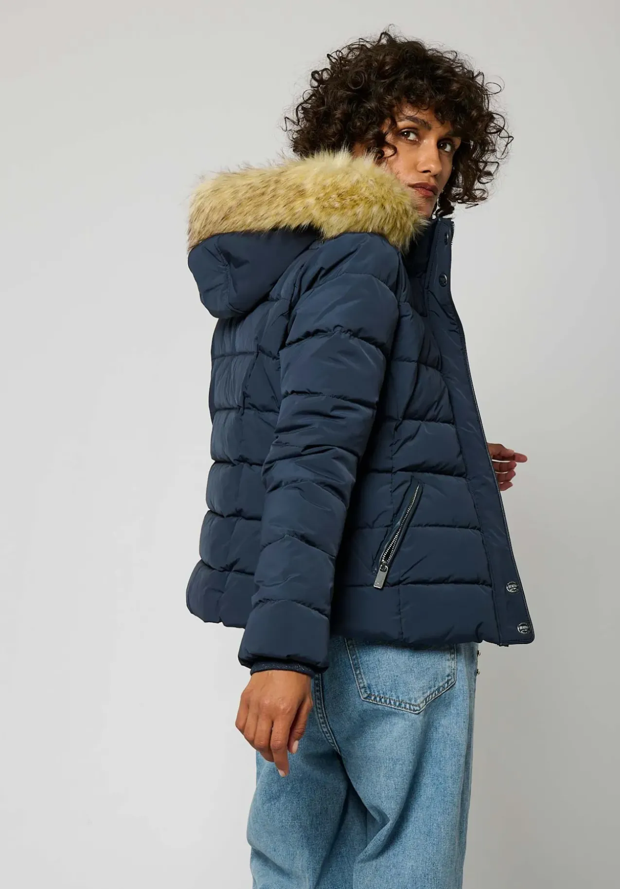 Kaporal Vestes<MIBBY